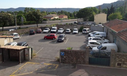 Sauvons notre centre-ville et nos places de parking : ANNULONS LA CONSTRUCTION D’UN IMMEUBLE DE 34 LOGEMENTS – Av. Gabriel Barbaroux au LUC EN PROVENCE
