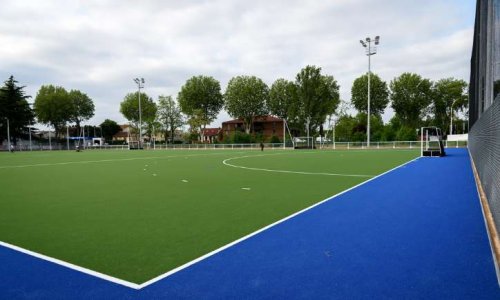 Un Terrain de Hockey à Braine l'alleud