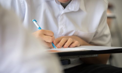 Tous contre le boycott des examens de médecine