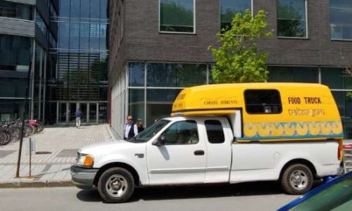 Réinstaurer la cuisine de rue à l'intersection Brennan  De la Commune - été 2019