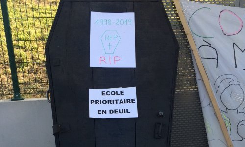 Nos enfants même en U.L.I.S  ne comptent pas pour du beurre rendez-nous nos classes