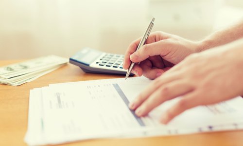 Pour la suppression des impôts locaux et taxes pour les personnes en dessous du seuil de pauvreté à la Réunion !