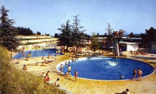 Une piscine plein air pour notre ville