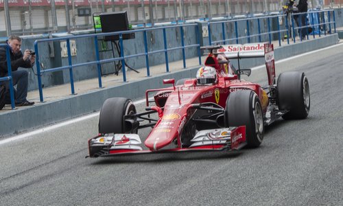 Construction d'une tribune durable au raidillon