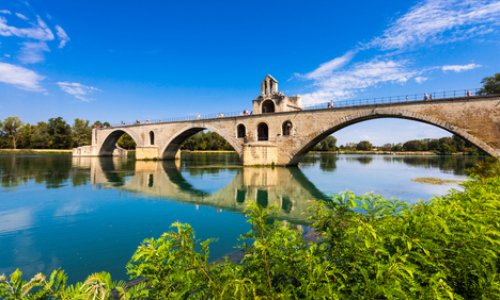Non au retrait des panneaux d'entrée de ville en Provençal