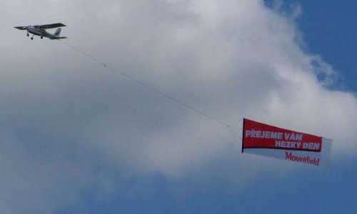 STOP aux avions publicitaires sur les plages