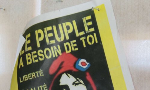 Acte I du « Tous Ensemble » : DES GILETS JAUNES appellent à l'aide les « Poids Lourds » (camions, trains, tracteurs, cars) pour faire blocus