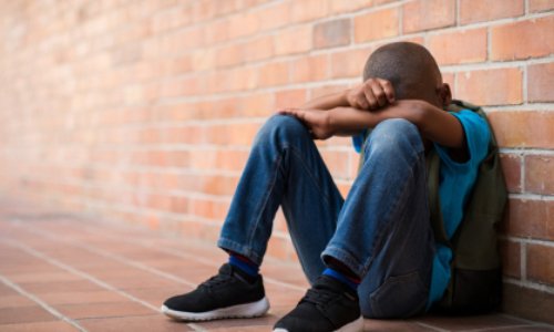 VIOLENCES ET STRANGULATION AU COLLEGE : seulement 8 jours d'exclusion pour l'élève agresseur et récidiviste !