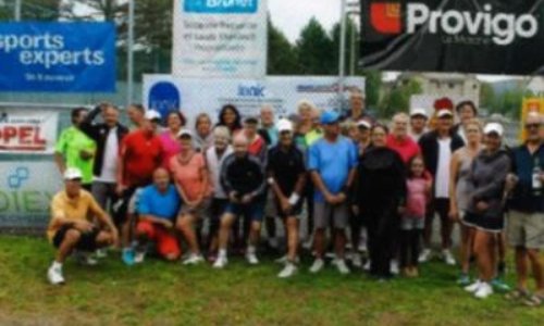 Conserver les terrains de tennis en terre battue à Mont-Rolland