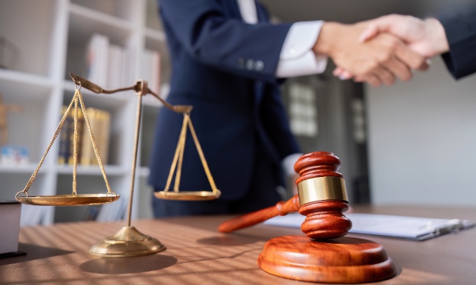 Pour l'évolution de la passerelle Juriste /avocat