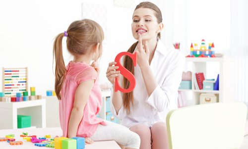 On manque d'orthophonistes et c'est grave!