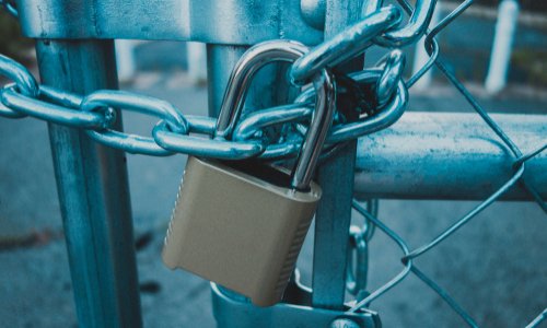 POUR LA FERMETURE du Centre d’Education Renforcé situé dans le bourg familial de Combrit Ste Marine(Finistère Sud)