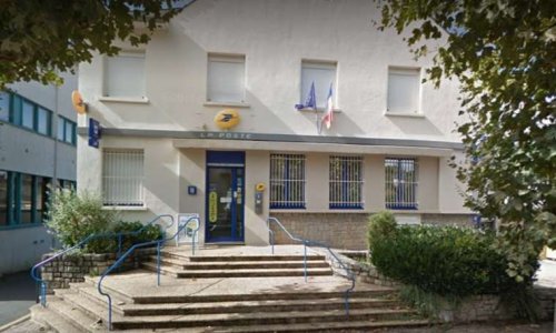 Non à la disparition du service public postal à Sévérac d’Aveyron