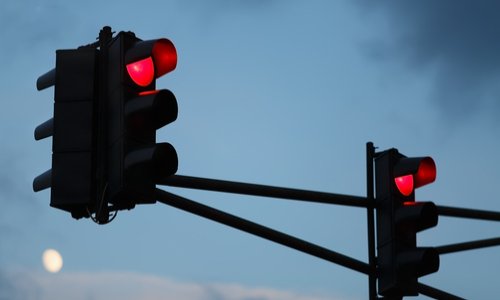 Mise en place de compte à rebours (feu progressif) sur les feux tricolores équipés ou non de radar