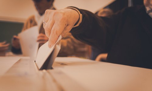 Pour soumettre le projet de réforme des retraites à un référendum national