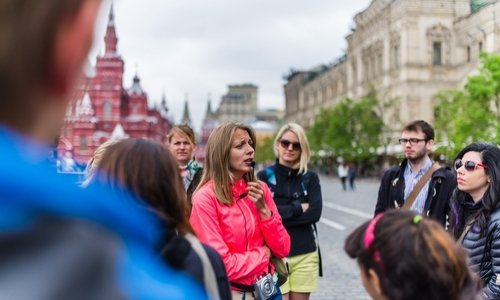 Non à la taxation des CDD d'usage pour les guides-conférenciers!