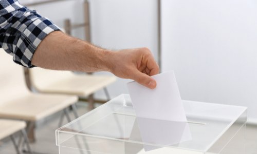 Un référendum oui ou non à la réforme du gouvernement sur les retraites.