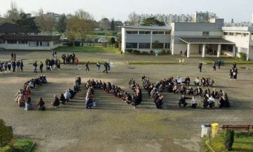 Solidarité pour les professeurs sous pression