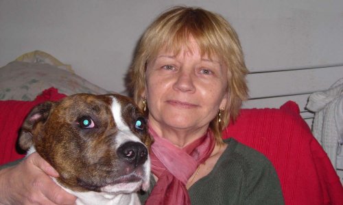 Permettre aux êtres humains qui souffrent d'entendre plusieurs voix lors de leur adhésion à un essai clinique