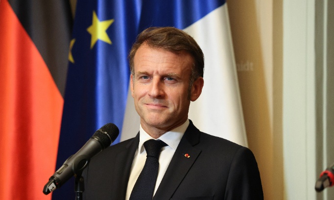 Destitution d'Emmanuel MACRON