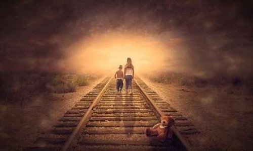 Papa m'a laissé mourrir de faim pendant 8 ans !