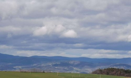 Non à la création d'un poulailler industriel sur une colline Pic du Belvedere, GR42, ST ROMAIN DE LERPS ARDECHE
