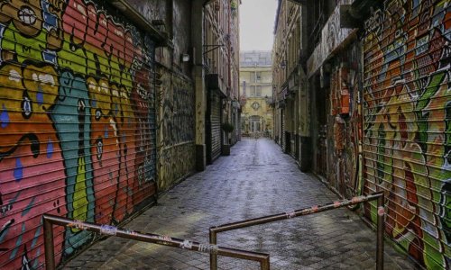 NON aux mesures excessives de confinement à cause du COVID-19 (coronavirus)