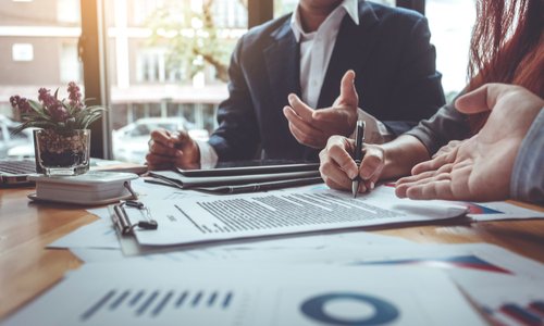 Pour le gel et le report des hypothèques sans intérêts !