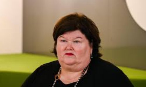 Remplacement de l'actuelle ministre fédérale de la santé Maggie DEBLOCK