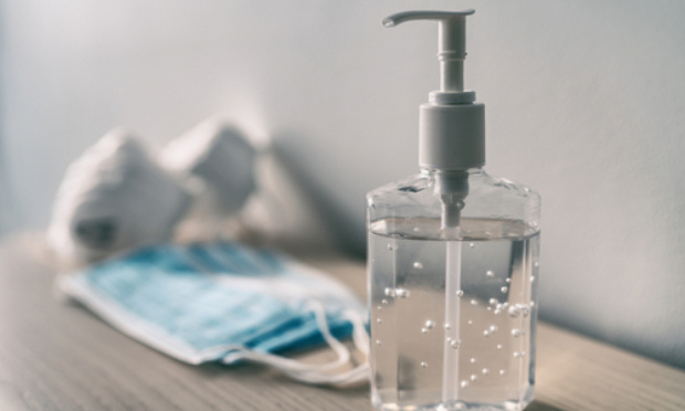 Des masques, du gel, des respirateurs