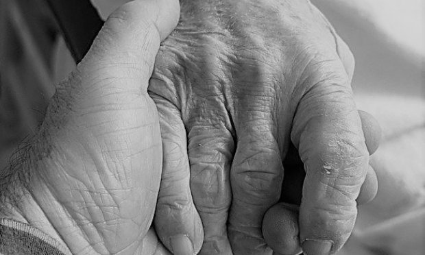 Pour permettre aux familles et aux proches de disposer du corps de leurs défunts décédés du Covid19 !