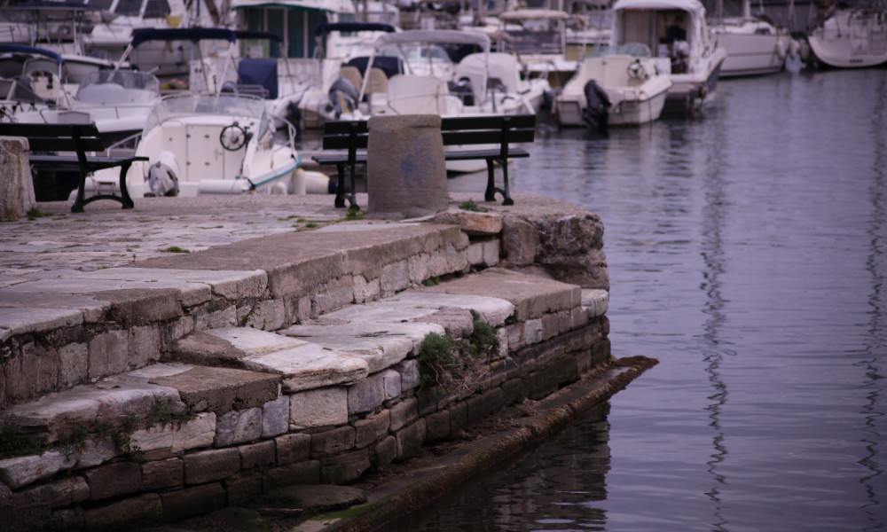 SUPPRESSION TOTALE DES CHARGES DES ENTREPRISES CORSE pendant la crise sanitaire