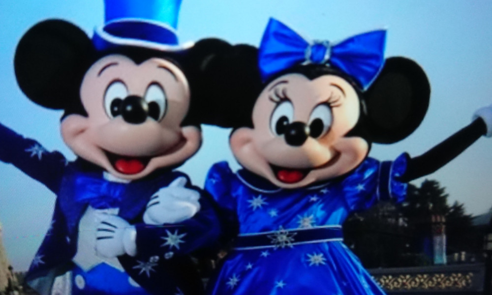 Petition pour que notre parc magique Disneyland paris réouvre ses portes le plus tôt possible