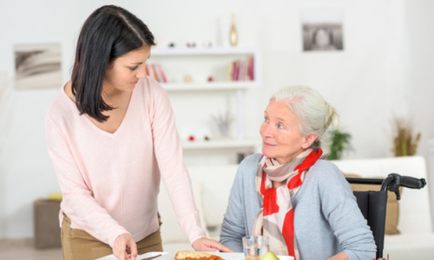 Pour que les auxiliaire de vie profitent aussi de la prime