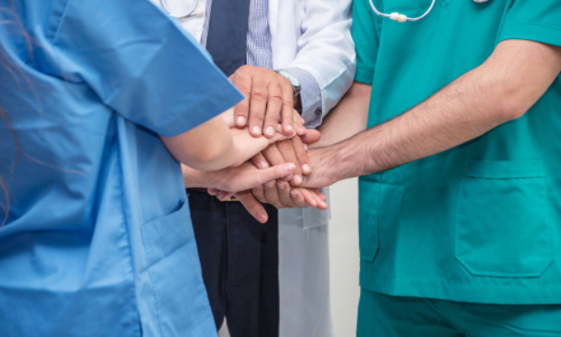 Pour un recrutement massif d'infirmiers/infirmières