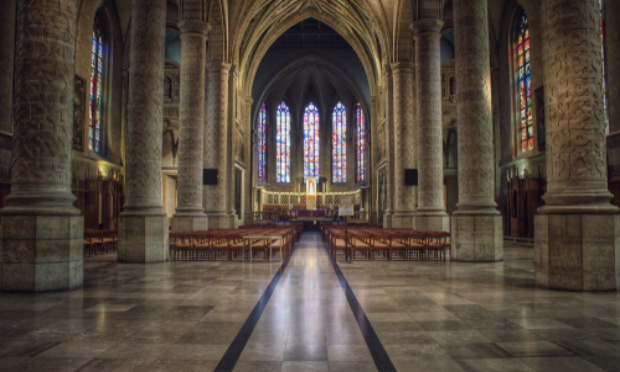 Autoriser les messes catholiques à partir du 10 mai 2020