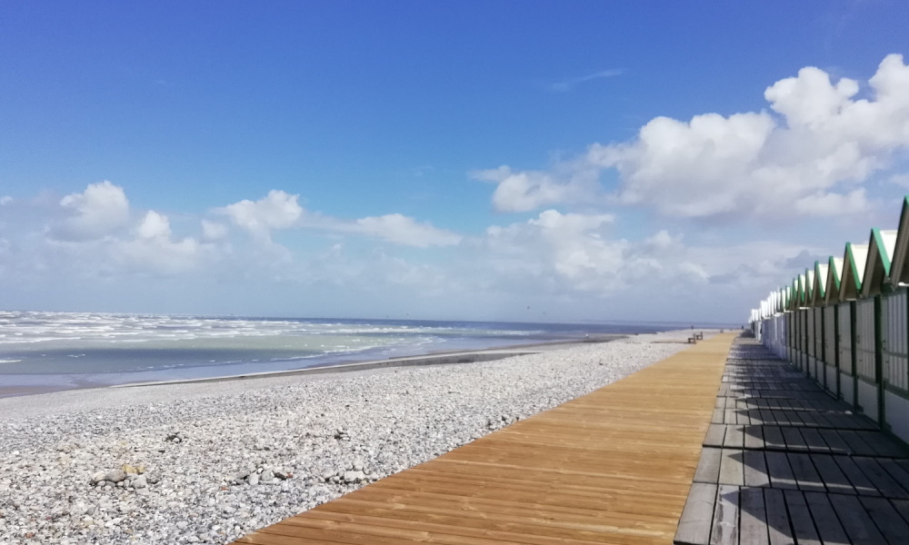Oui à l'ouverture des plages et du littoral français et à leur déconfinement