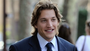 Jean Sarkozy, renoncez à postuler au poste de président de l'EPAD