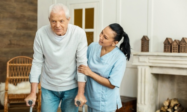 Restriction des heures de travail des auxiliaires de vie à domicile