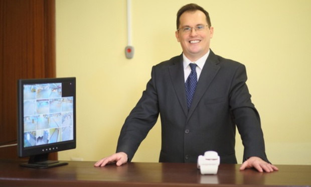 Mauvais comportement du gardien.