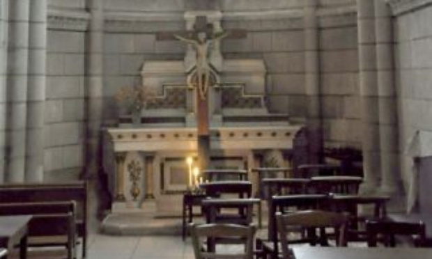 Plus jamais de messes inaccessibles et de prêtres seuls