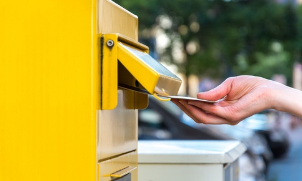 Pétition des usagers contre la réduction des horaires d'ouverture de La Poste de Sorede