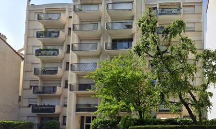 CONTRE LE LICENCIEMENT DU GARDIEN DE NOTRE RESIDENCE