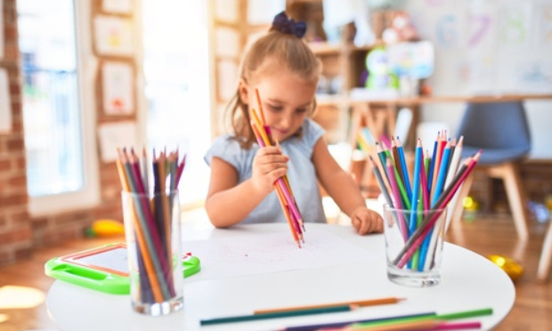 Maintien de notre ATSEM Isabelle à l'école maternelle des Mignottes