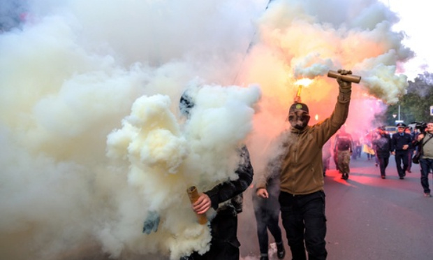 Signez la pétition pour la dissolution des associations LDNA, CRAN qui sont dans les manifestations pour défendre la famille TRAORÉ