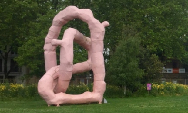 Démonter Le boyau rose du jardin Raymond VI Toulouse