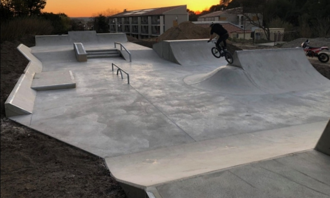 Construction d'un skatepark à Colombes