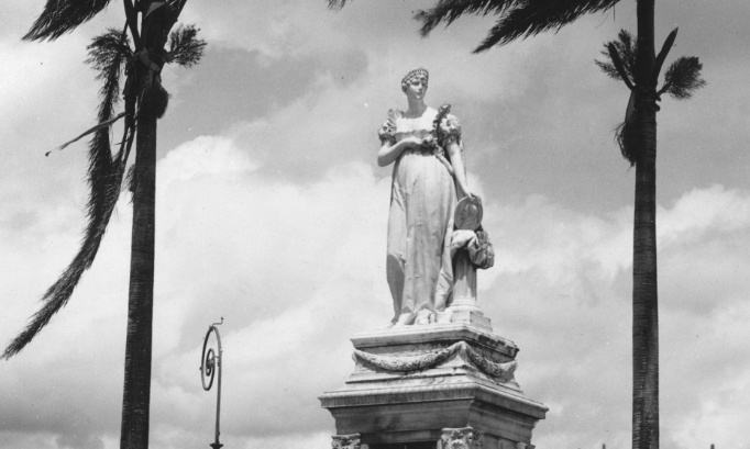 Pour la restauration de la statue de Joséphine de Beauharnais à Fort-de-France