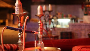 Modifions la loi anti-tabac pour les bars à chicha !