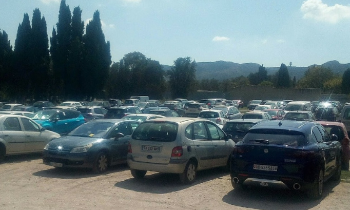 Contre la construction de logements au clos des cèdres